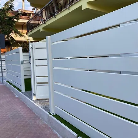 Novella Del Mar Prima Fila Dal Mare Villa Grottammare Exterior photo
